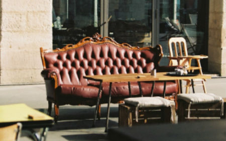 高級感漂うチェスターフィールドソファの座り心地と特徴